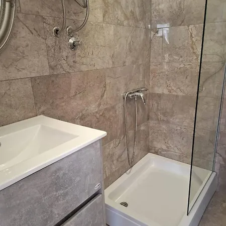 Urlic Appartement Sreser