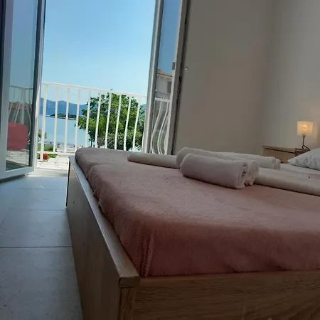 Διαμέρισμα Urlic Sreser